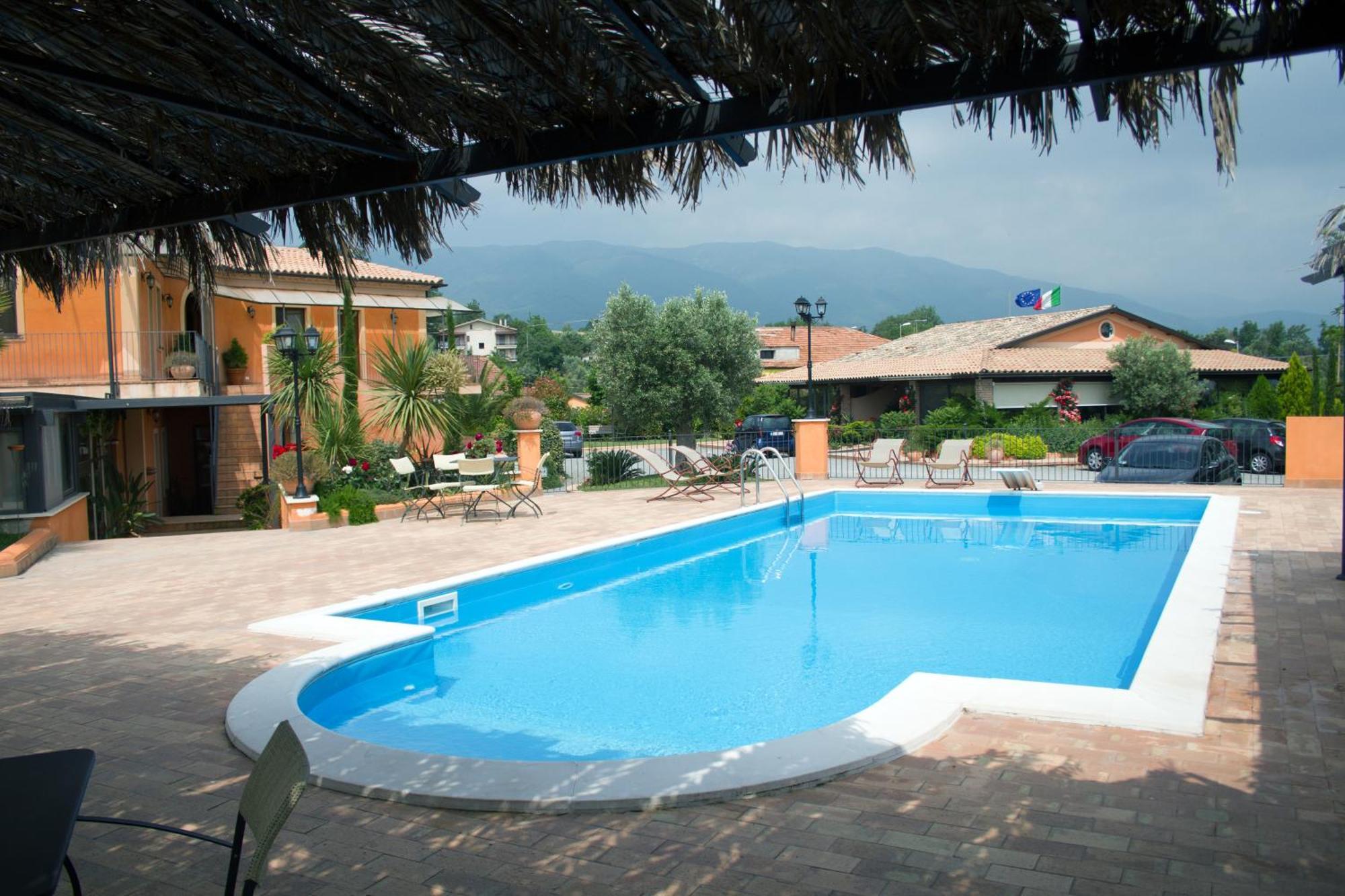 Albergo Arinde Rende Exterior photo